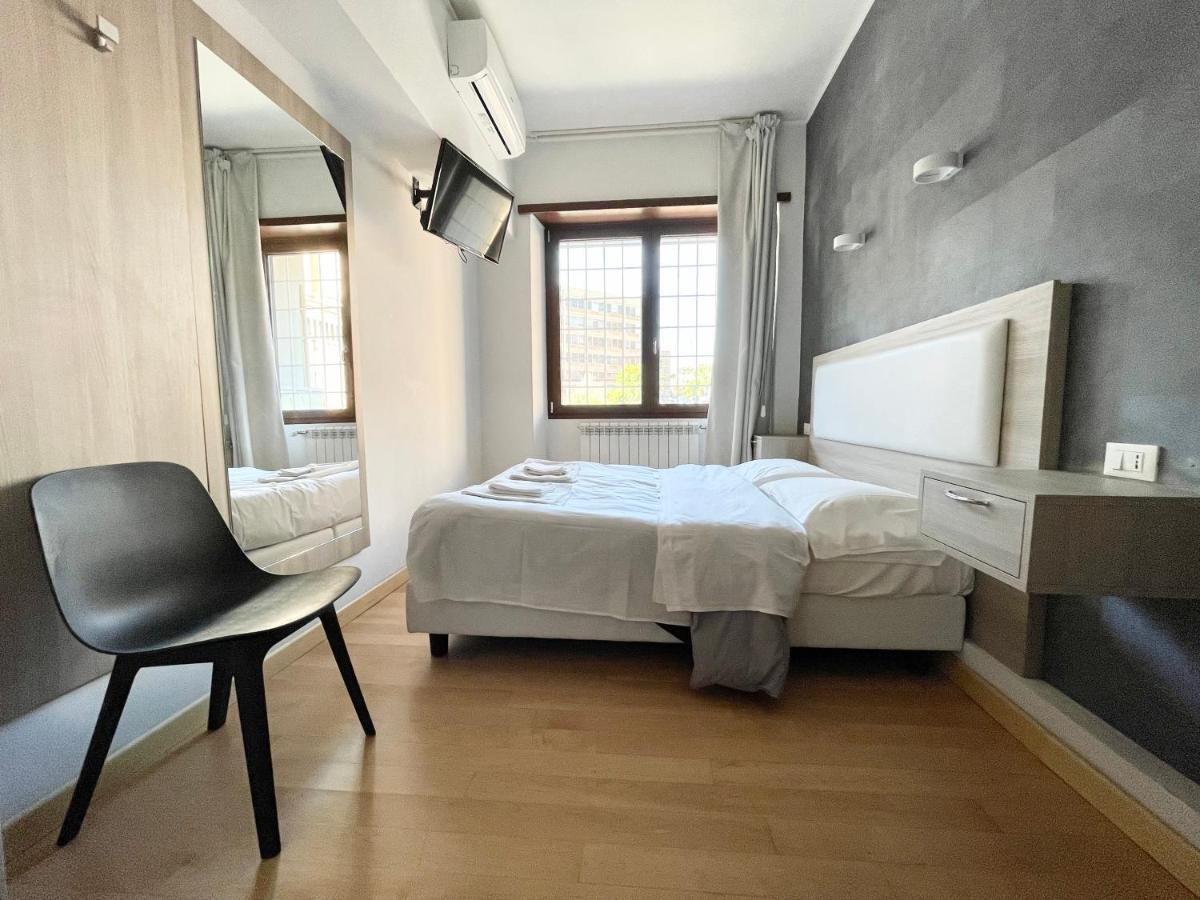 Luciano Laterani Guest House روما المظهر الخارجي الصورة