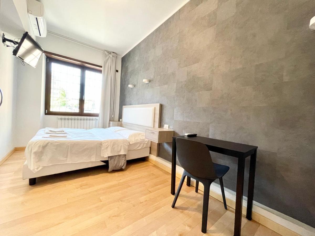 Luciano Laterani Guest House روما المظهر الخارجي الصورة