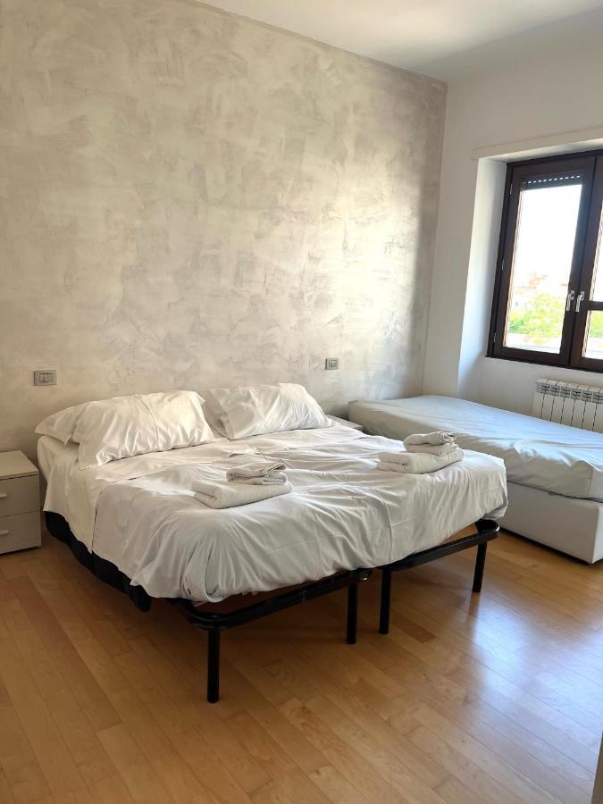 Luciano Laterani Guest House روما المظهر الخارجي الصورة